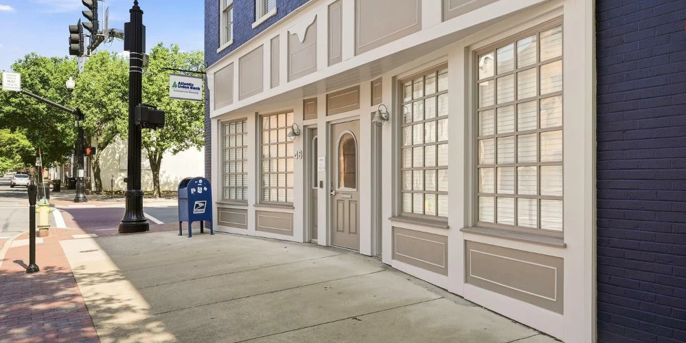 Income-Producing Renovated Mixed Use Property in Downtown Winchester