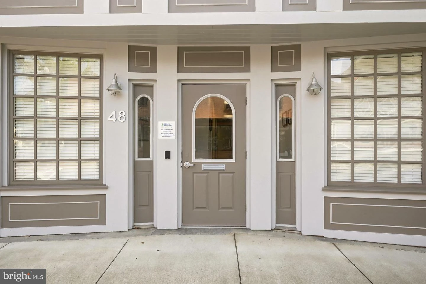 Income-Producing Renovated Mixed Use Property in Downtown Winchester