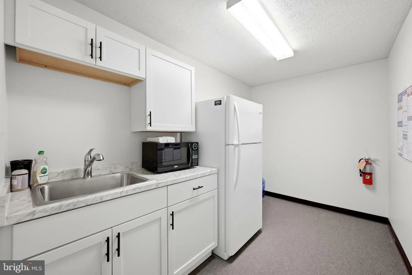 Income-Producing Renovated Mixed Use Property in Downtown Winchester