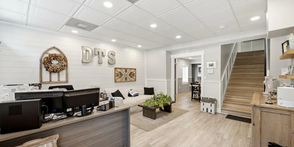 Income-Producing Renovated Mixed Use Property in Downtown Winchester