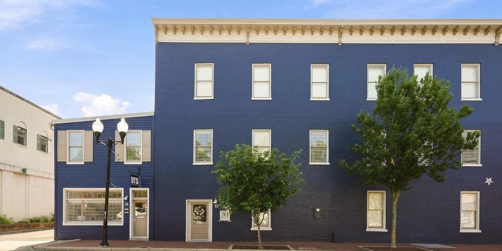 Income-Producing Renovated Mixed Use Property in Downtown Winchester