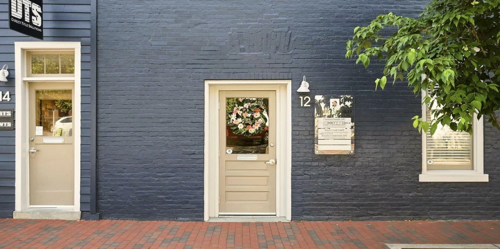 Income-Producing Renovated Mixed Use Property in Downtown Winchester