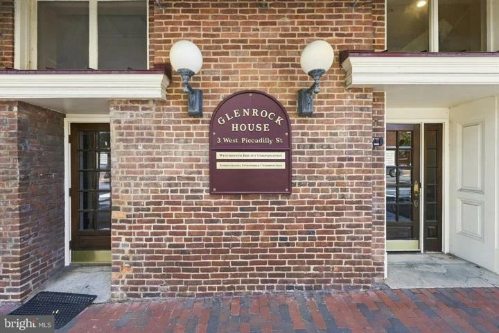 Prime Turnkey Mixed-Use Property on Historic Downtown Mall