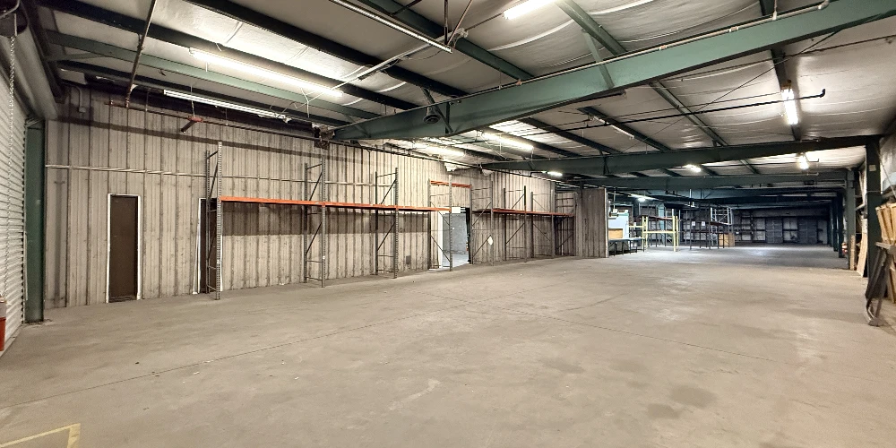 Stand Alone Warehouse Near Polk Parkway