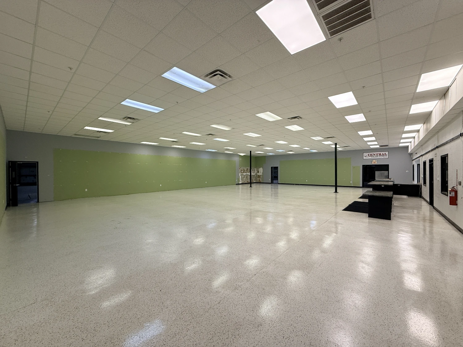 Stand Alone Warehouse Near Polk Parkway