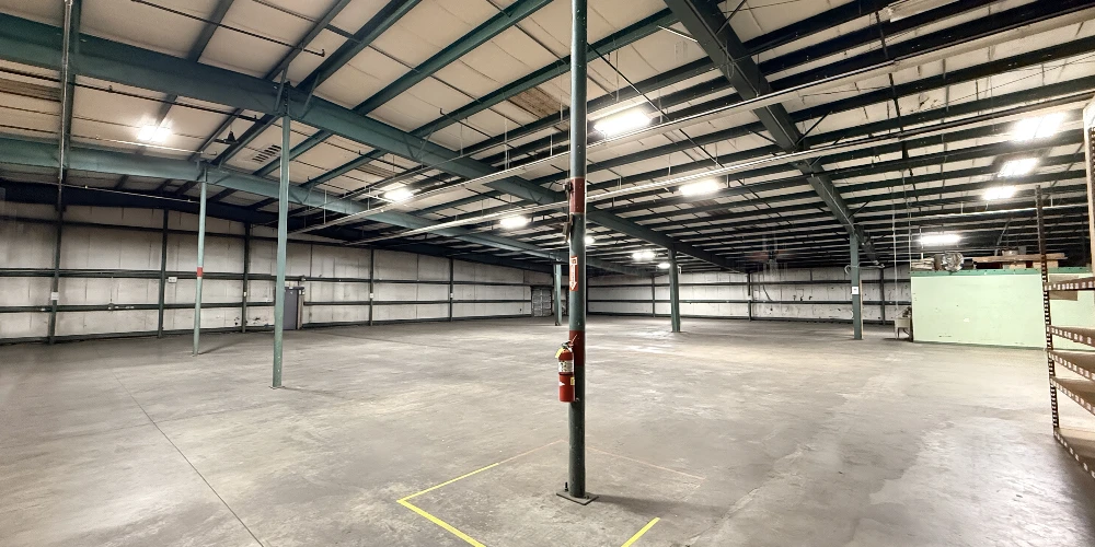 Stand Alone Warehouse Near Polk Parkway
