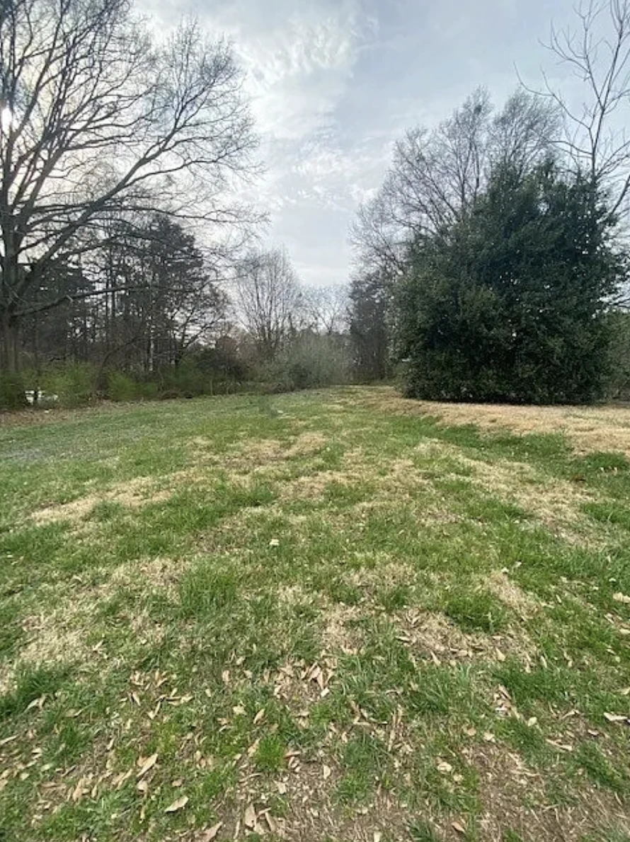 2204 Idlewood Road