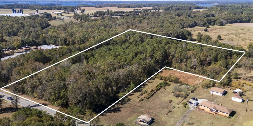 8 Acres Land- HWY 29- Near Lake Hartwell- No Zoning
