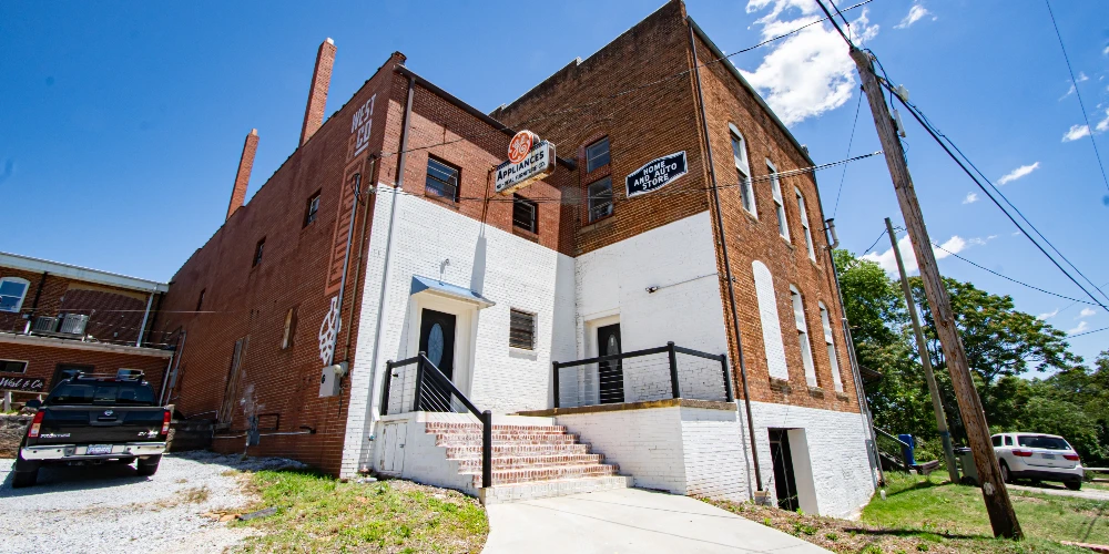 Multi Story Building in Downtown Walhalla- Over 16K SQ FT