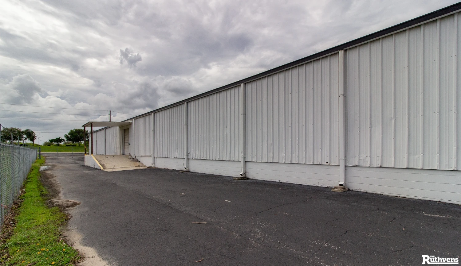 Stand Alone Warehouse Near Polk Parkway