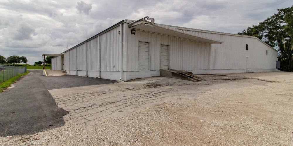 Stand Alone Warehouse Near Polk Parkway