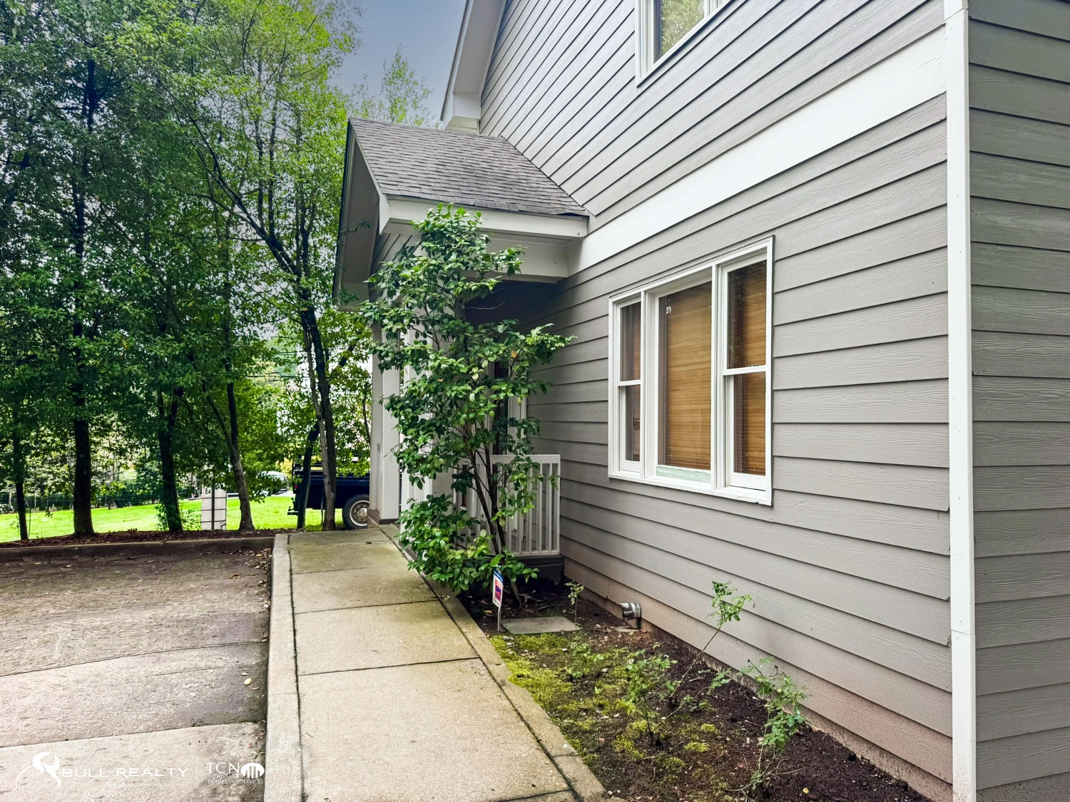 Two Tenant Commercial Property | ±2,688 SF | West Midtown, Atlanta