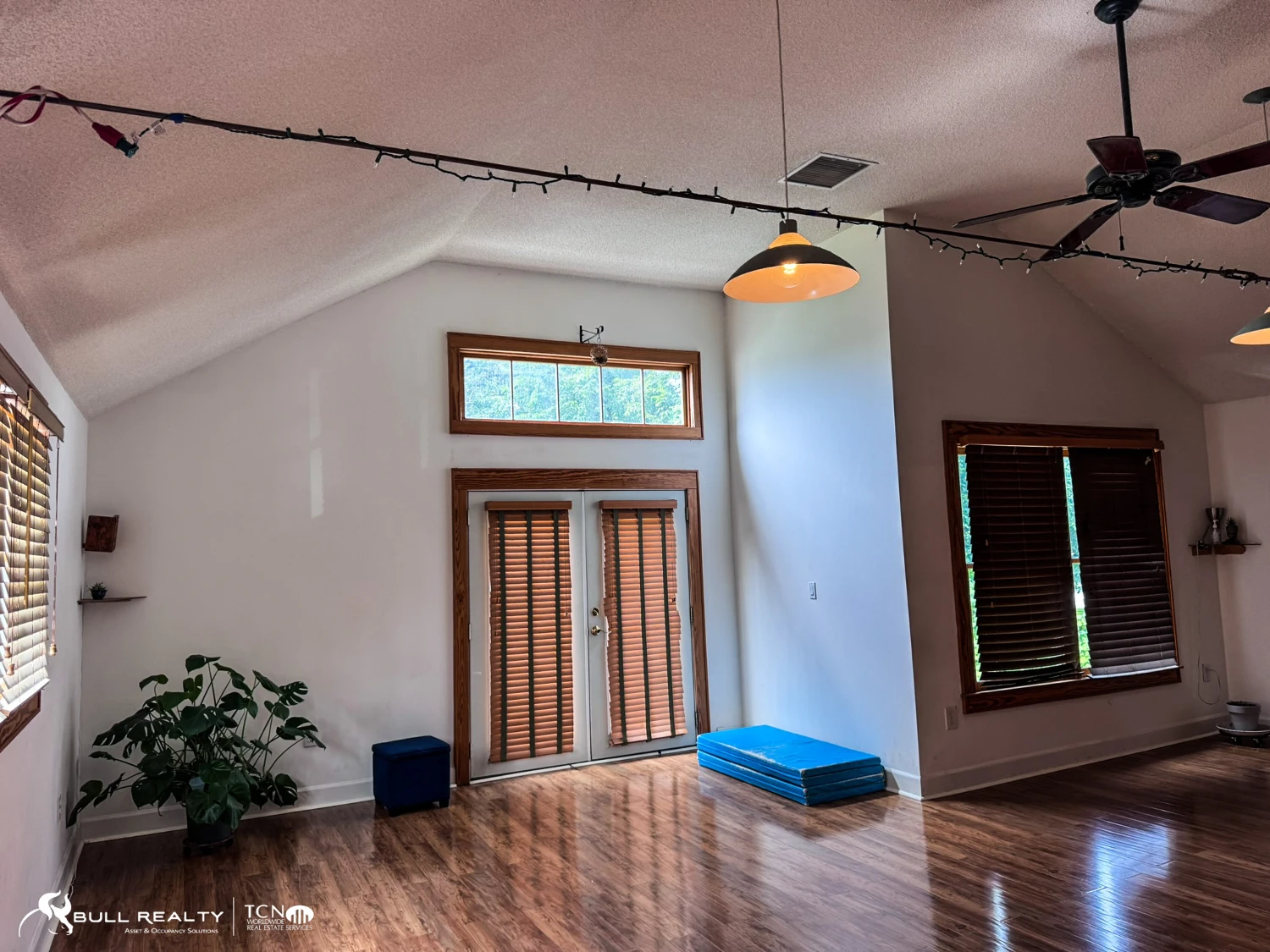 Two Tenant Commercial Property | ±2,688 SF | West Midtown, Atlanta