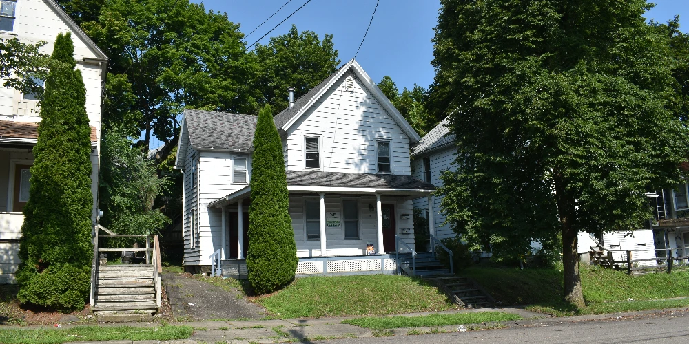 13 Walnut St 