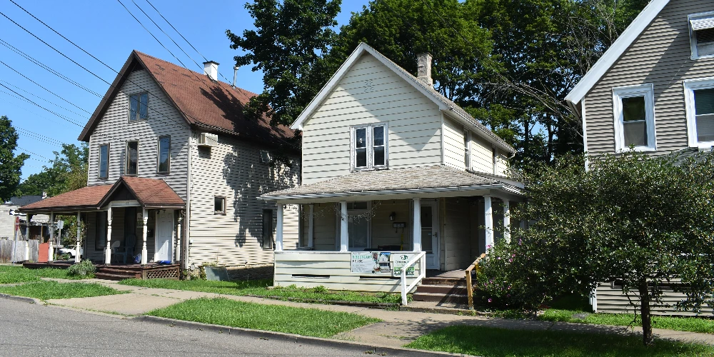 58 Leroy St