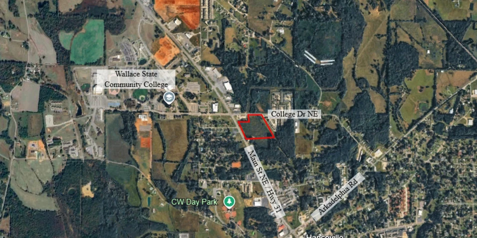 College Dr NE, Hanceville, AL for sale