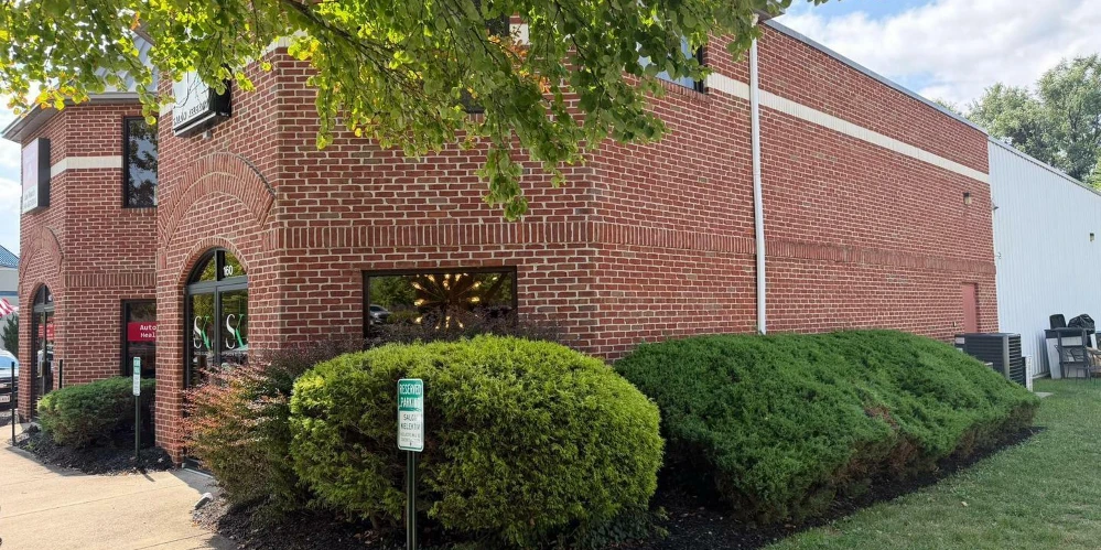 Fully Leased Multi-Tenant Commercial Asset in Excellent Winchester Location
