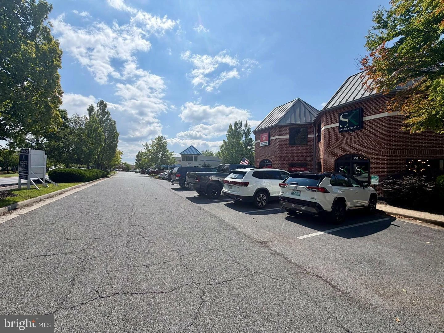 Fully Leased Multi-Tenant Commercial Asset in Excellent Winchester Location