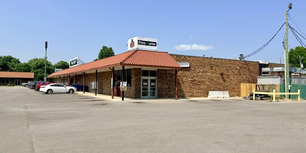 Villa Shopping Center