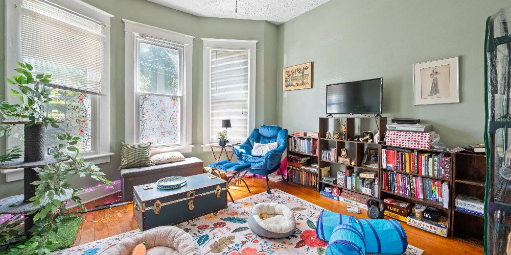 1105 Hutton St, Troy, NY for sale