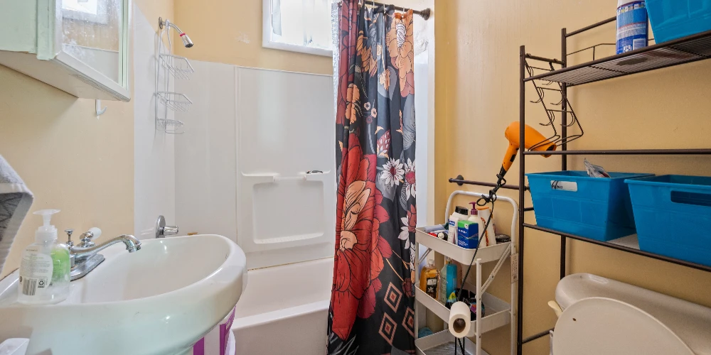 1105 Hutton St, Troy, NY for sale