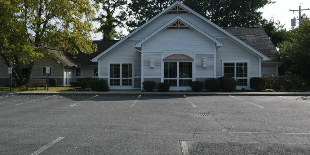 14 Manor Dr, Queensbury, NY for sale