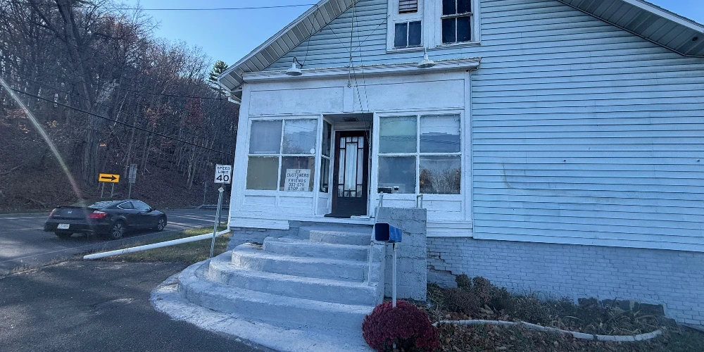 2855 Aqueduct Rd, Schenectady, NY for sale