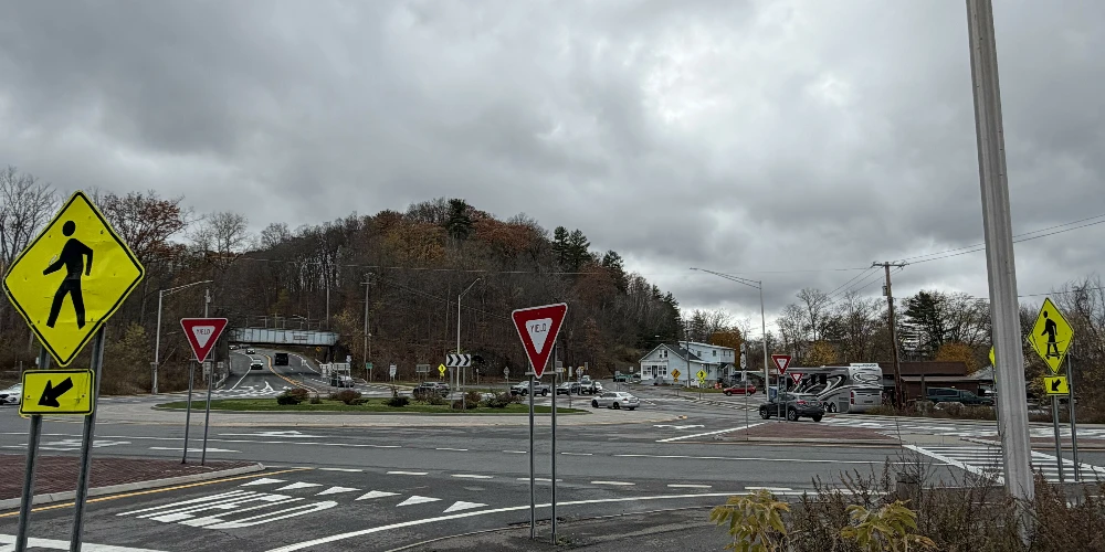 2855 Aqueduct Rd, Schenectady, NY for sale