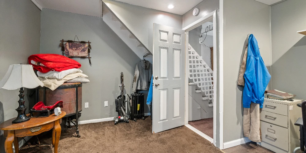 319 Speigletown Rd, Troy, NY for sale