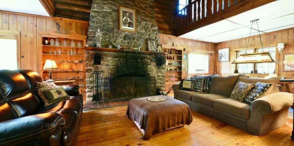 746 Howe Rd, Lake Luzerne, NY for sale