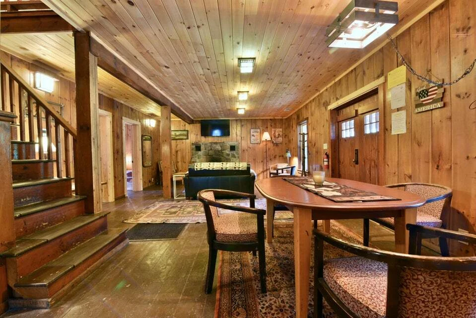 746 Howe Rd, Lake Luzerne, NY for sale