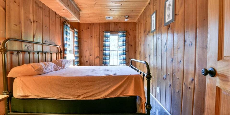 746 Howe Rd, Lake Luzerne, NY for sale