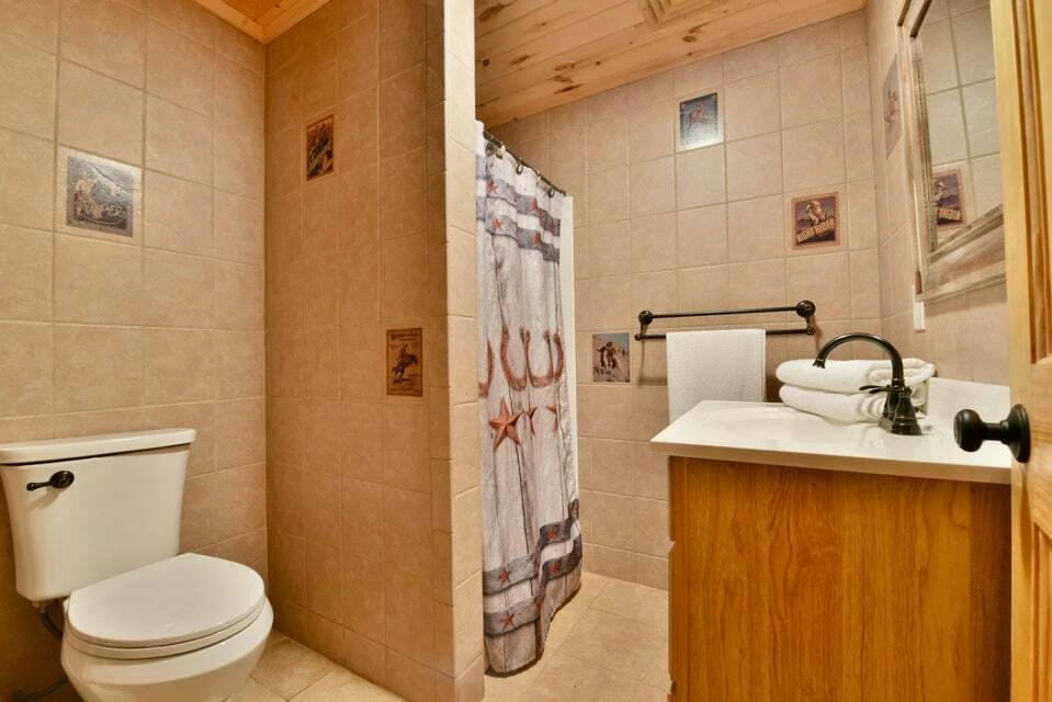 746 Howe Rd, Lake Luzerne, NY for sale