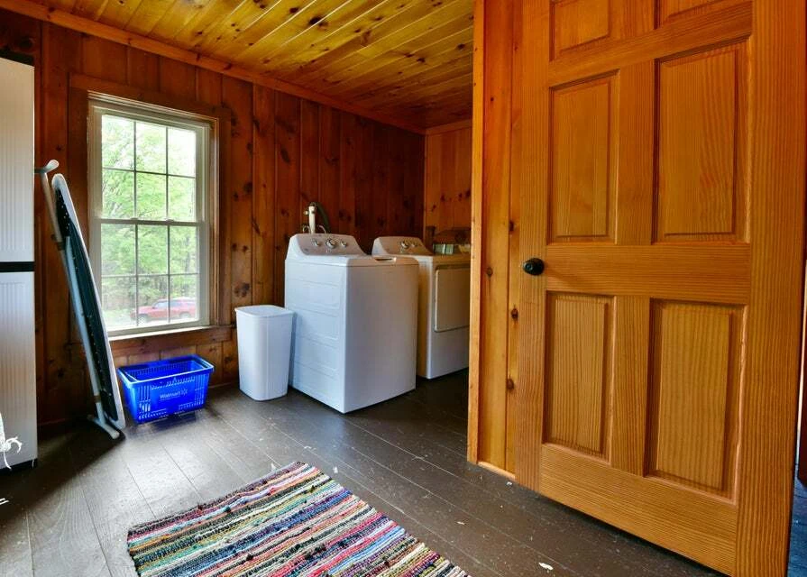 746 Howe Rd, Lake Luzerne, NY for sale