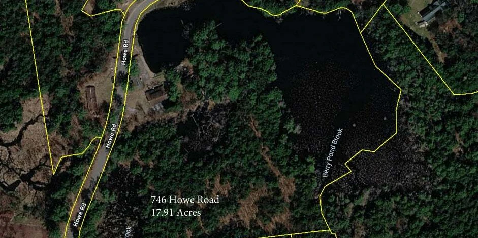 746 Howe Rd, Lake Luzerne, NY for sale