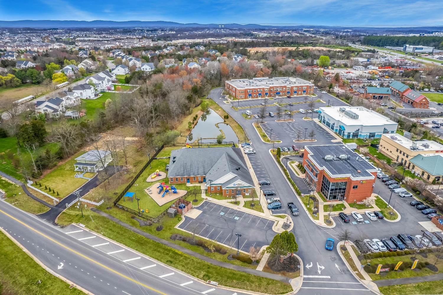 NNN | Illuminate Montessori at South Riding