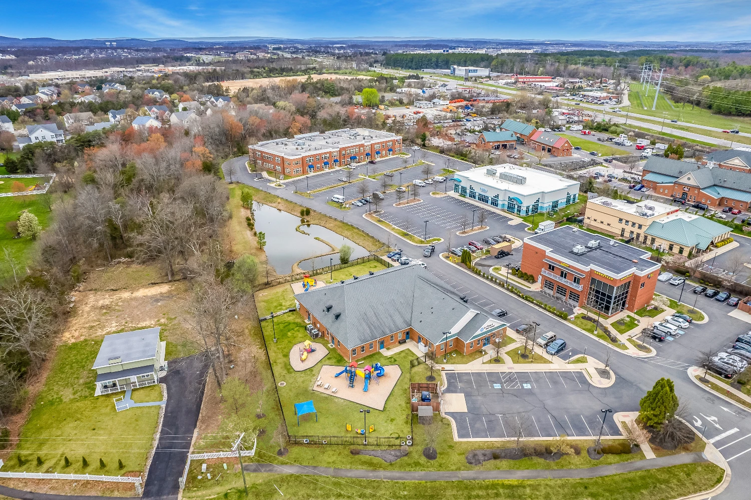NNN | Illuminate Montessori at South Riding