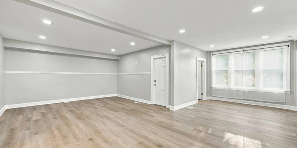 3457 Clinton St - 5,166+/- SF Mixed-Use Property