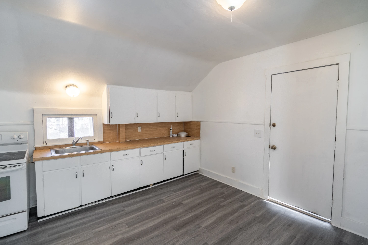 204 Prospect St, Endicott, NY for sale