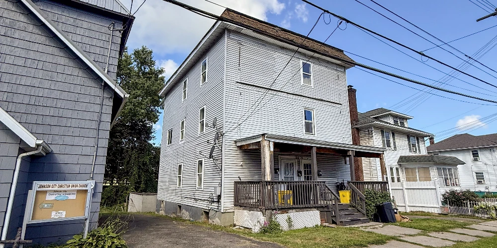 26 Baker St, Johnson City, NY for sale