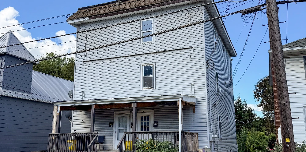 26 Baker St, Johnson City, NY for sale