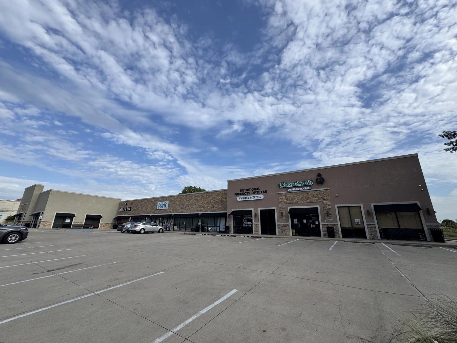 Cross Creek Shopping Center