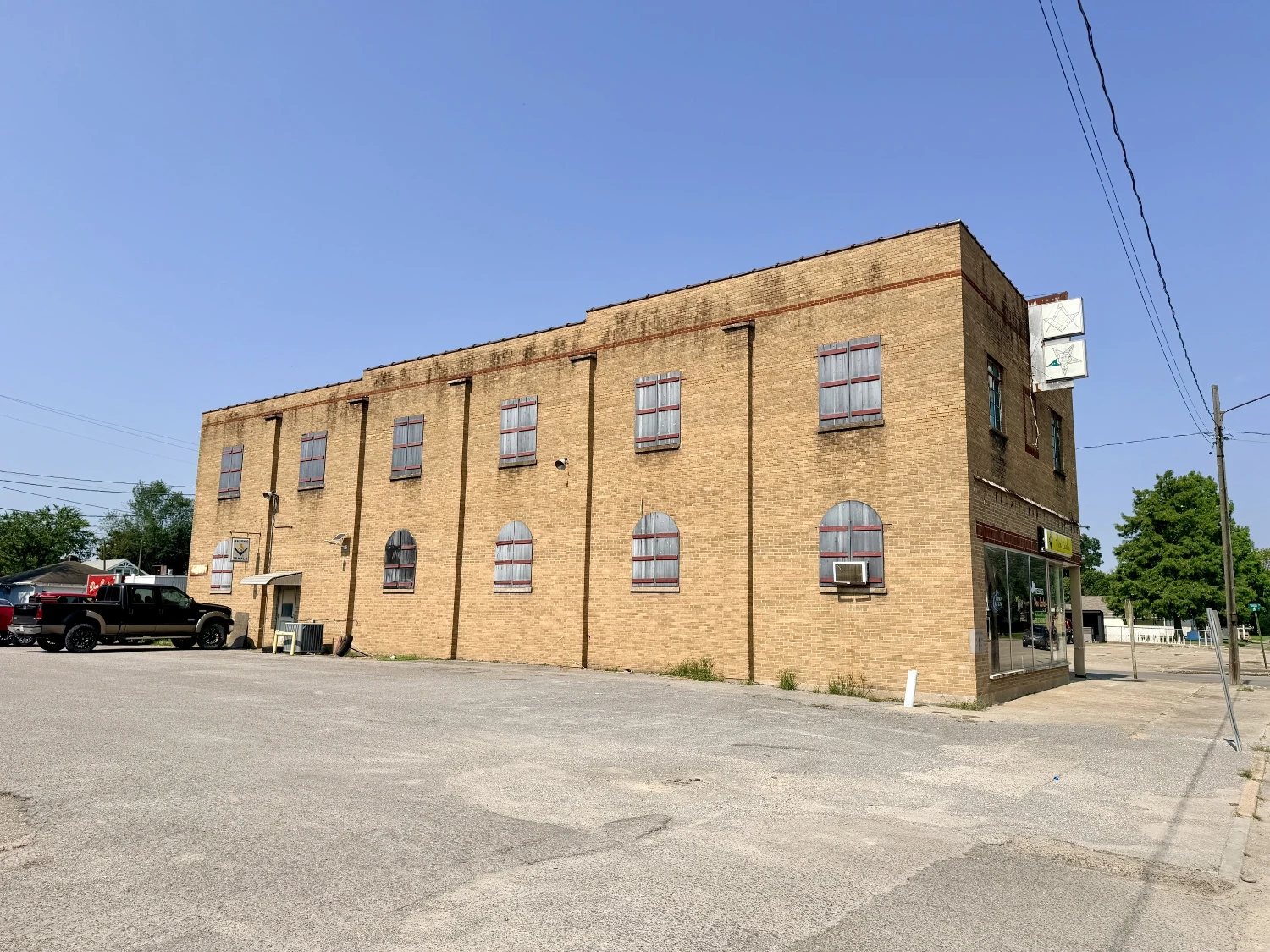 150 West Yoakum Avenue, Chaffee, MO for sale