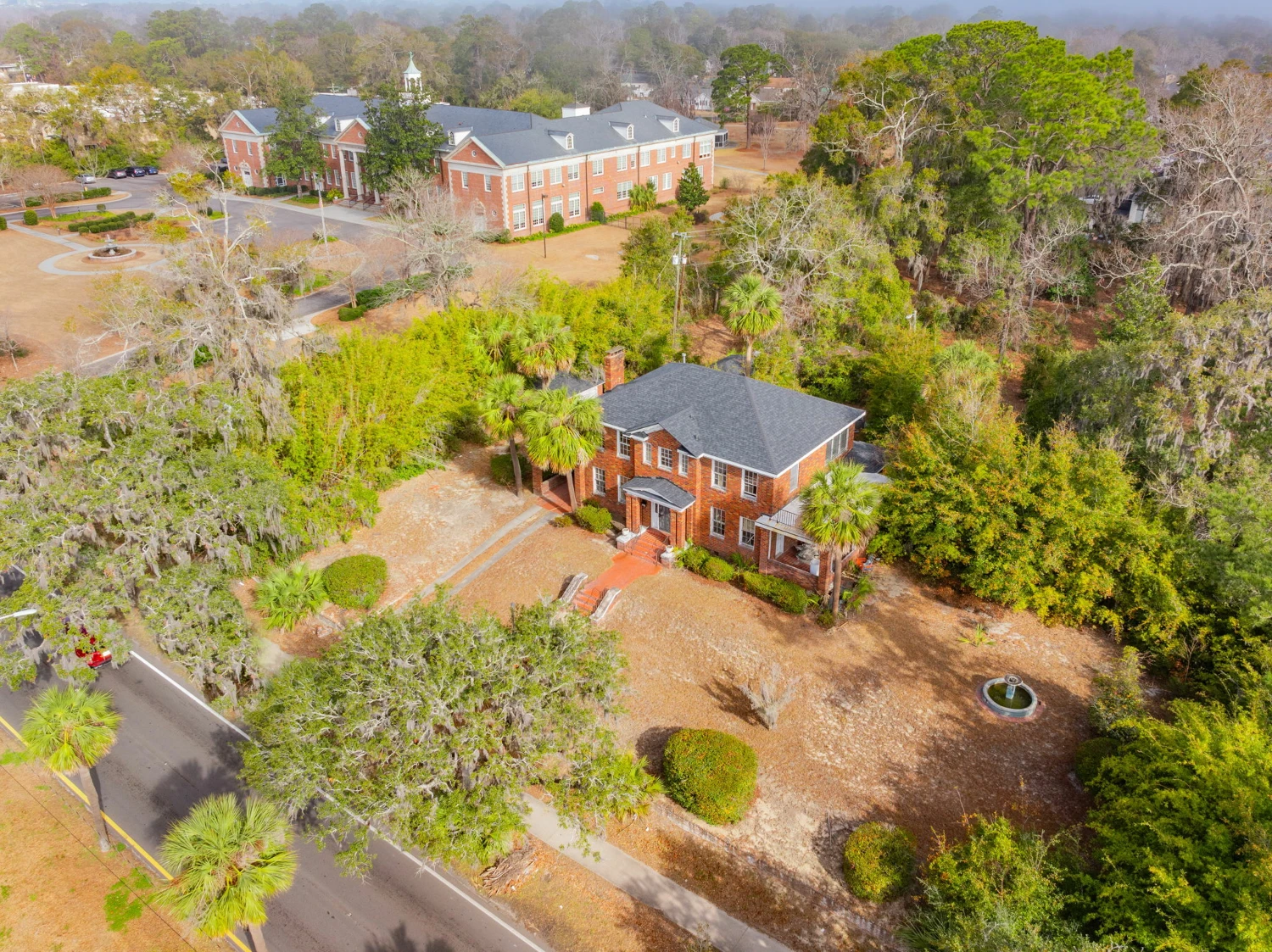 2180 E. Victory Dr
