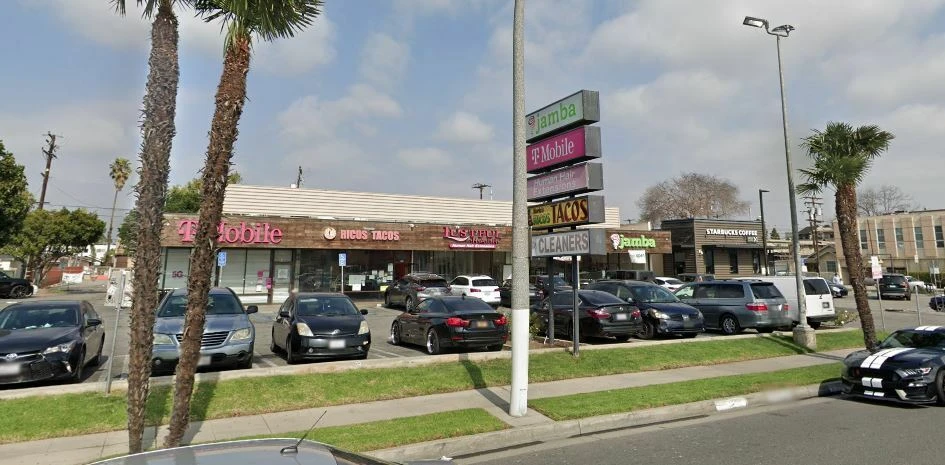 550 W Manchester Blvd