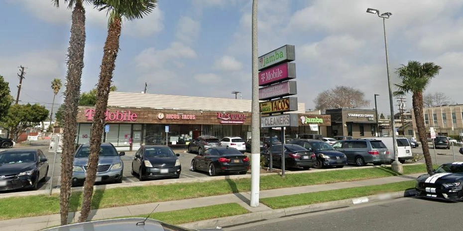 550 W Manchester Blvd
