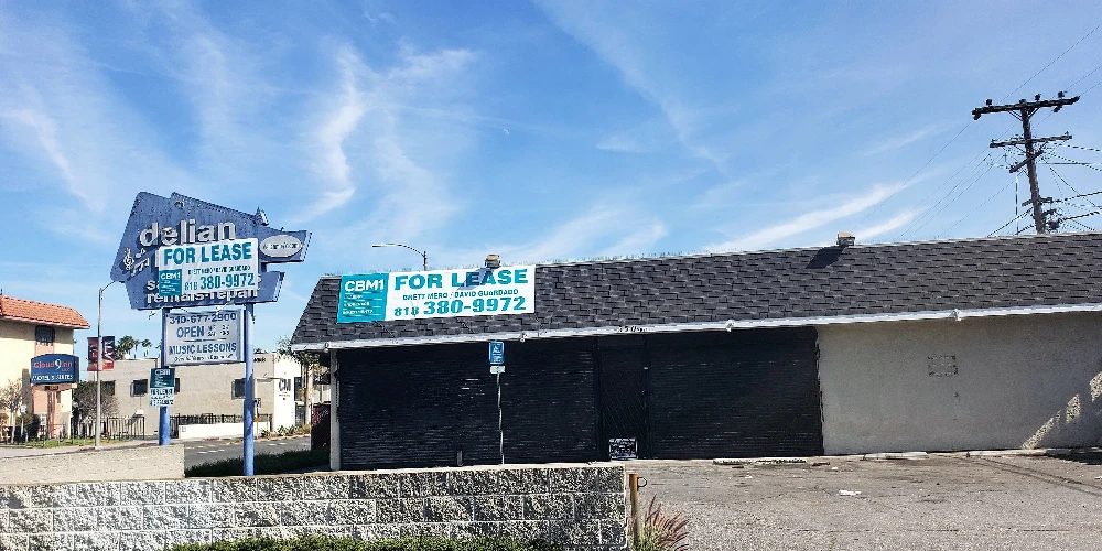 550 W Manchester Blvd