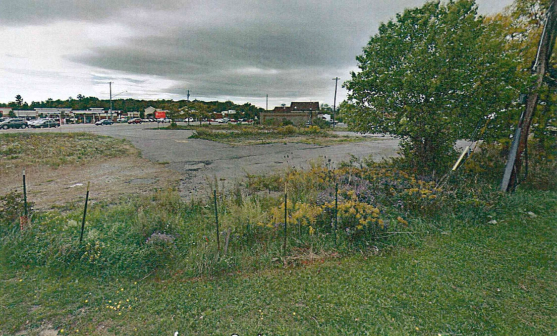 4244 Southwestern Blvd - 1.26+/- Acres & 4.14+/- Acres of Vacant Land