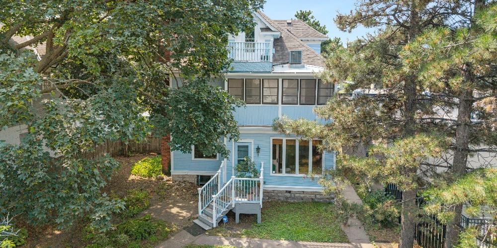 1033 Grand Ave, Saint Paul, MN 55105