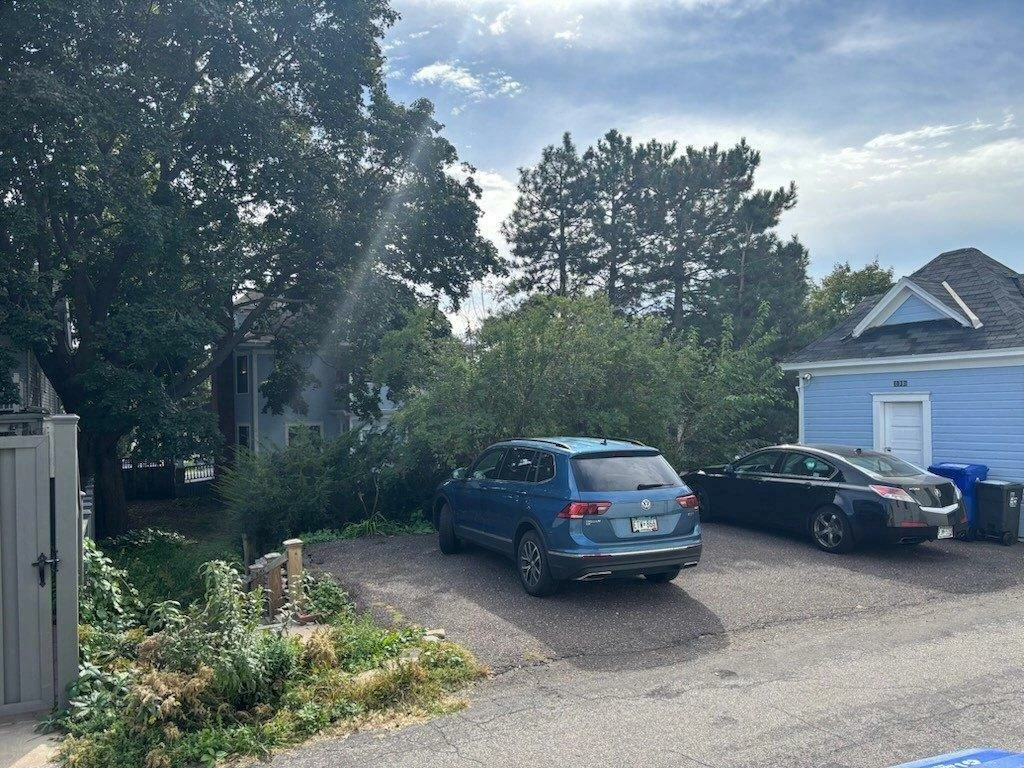 1033 Grand Ave, Saint Paul, MN 55105